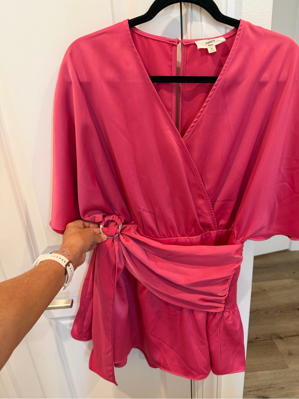 entro Fuchsia Wrap Satin Robe with Ring Detail